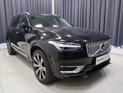 Volvo XC90 2,0 B5 AWD AUT INSCRIPTION 7-MÍST 173 kW automat černá