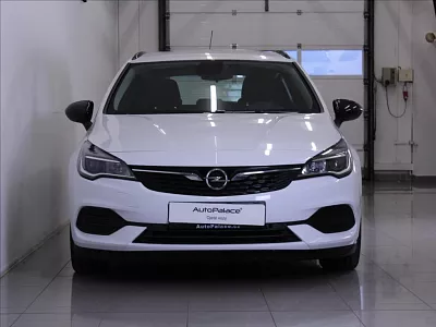 Opel Astra 1,5 CDTi Záruka 70tkm. 11/2021 77 kW bílá
