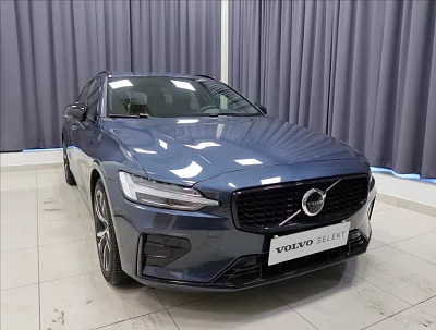 Volvo V60 2,0 B4 AUT R-DESIGN 145 kW automat modrá