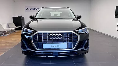 Audi Q3 S-line 35 TFSI 110kW s-tronic 1,5 TFSI 110kW 110 kW automat Černá mythos