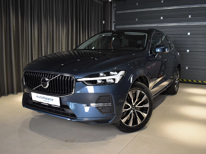 Volvo XC60 Core B4 AWD diesel B4 AWD 145 kW automat modrá Denim Blue Metallic