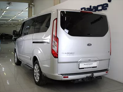 Ford Tourneo Custom 2,0 TDCi 8.míst AKČNÍ CENA 95 kW šedá