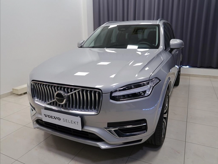 Volvo XC90 2,0 B5 AWD AUT Plus Bright 173 kW automat šedá