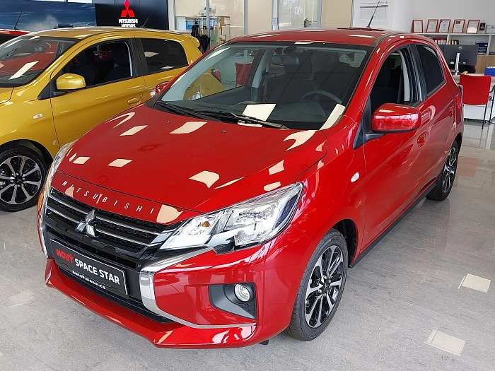 Mitsubishi Space Star 1,2CVT Invite MY24 1,2MIVEC 52 kW automat RED METALIC