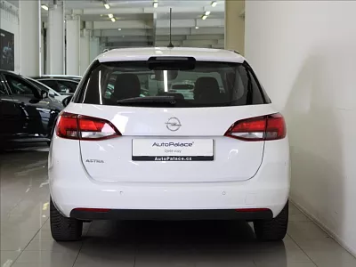 Opel Astra 1,5 CDTi Záruka 69tkm. 12/2021 77 kW bílá