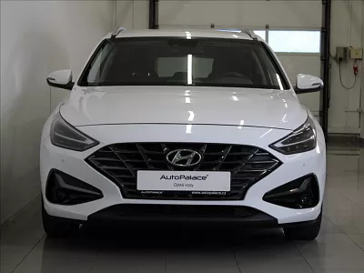 Hyundai i30 1,6 CRDi Smart AKČNÍ CENA! 85 kW bílá