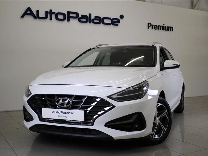 Hyundai i30 1,6 CRDi Smart AKČNÍ CENA! 85 kW bílá