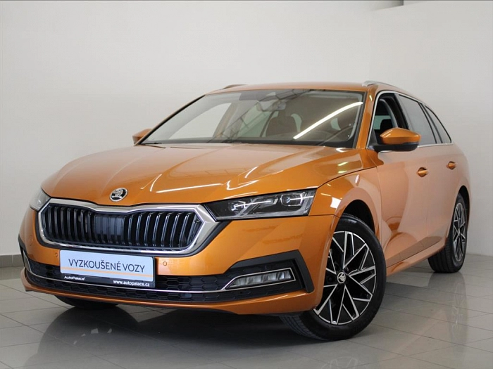 Škoda Octavia 2,0 TDi DSG Style Akční Cena! 110 kW automat oranžová