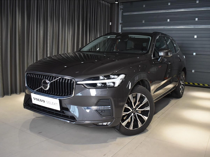 Volvo XC60 2,0 B4 AWD Bezklíč 145 kW automat šedá