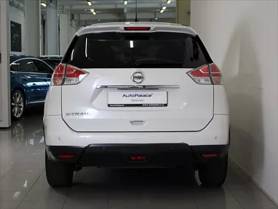 Nissan X-Trail 1,6 dCI 96kW Pano.AKČNÍ CENA 96 kW bílá