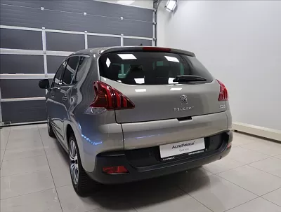 Peugeot 3008 1,6 HDI 115 k 84 kW šedá