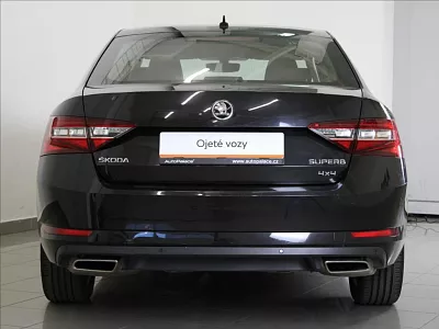 Škoda Superb 2,0 TSi 206kW 4x4  2.maj. ČR 206 kW automat černá