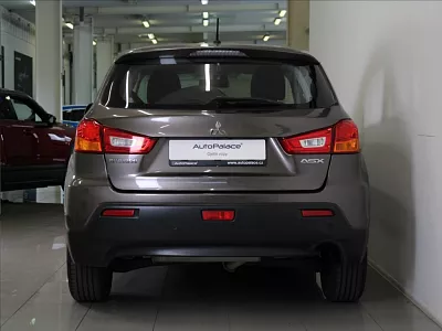 Mitsubishi ASX 1,6 i 86kW 1.maj. DPH Akční CENA! 86 kW hnědá