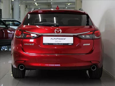 Mazda 6 2,5 G194 Rev.TOP 360° 1.maj.ČR 143 kW automat červená