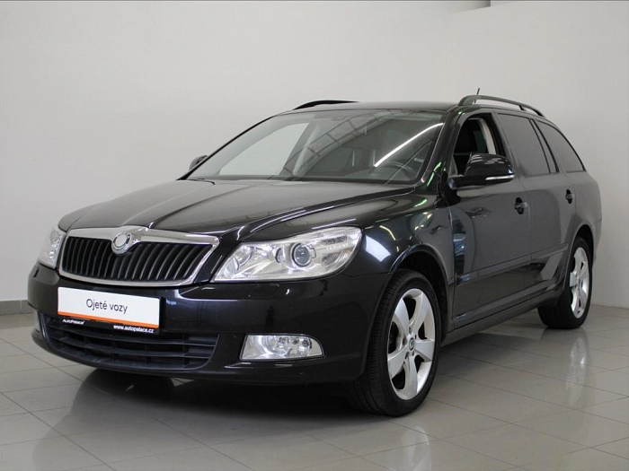 Škoda Octavia 2,0 TDi 103kW DSG Elegance 103 kW automat černá