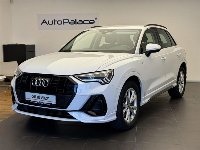 Audi Q3 2,0 35 TDI quattro S-line 110 kW bílá