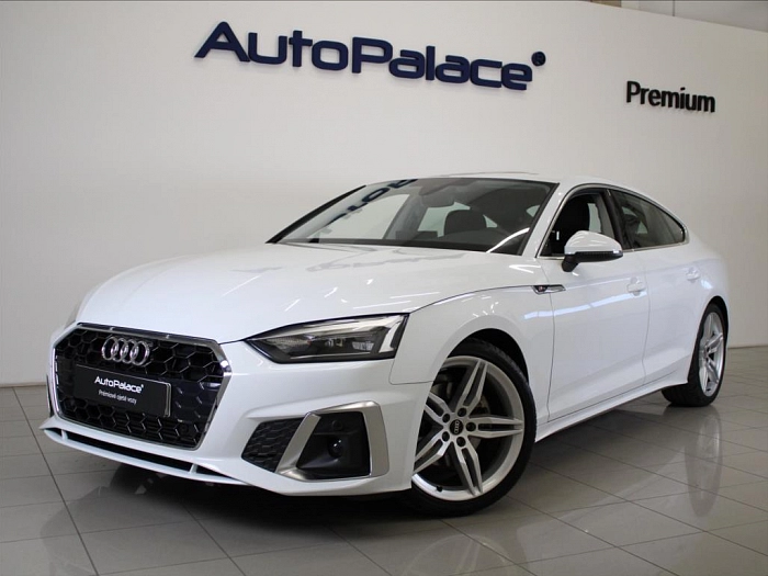 Audi A5 2,0 TFSI S-line Záruka 9900km 110 kW automat bílá