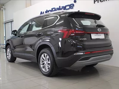 Hyundai Santa Fe 2,2 CRDi 7-míst 10m. 9/2023 142 kW automat černá