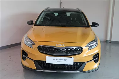 Kia XCeed 1,6 GDI PHEV GPF DCT Premim 77 kW automat žlutá