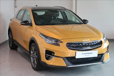 Kia XCeed 1,6 GDI PHEV GPF DCT Premim 77 kW automat žlutá