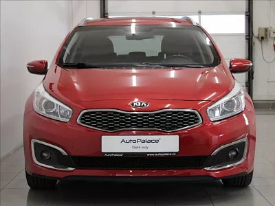 Kia Ceed 1,6 CRDi 100kW AT Exclusive ČR 100 kW automat červená