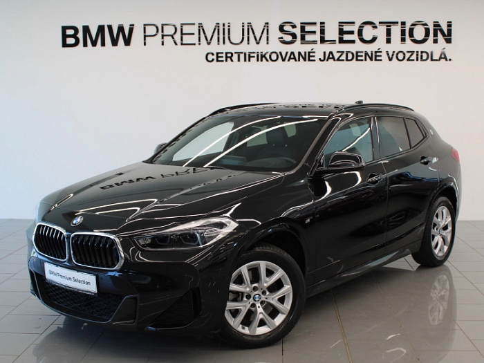 BMW X2 xDrive20d 140 kW automat Black Sapphire Metallic