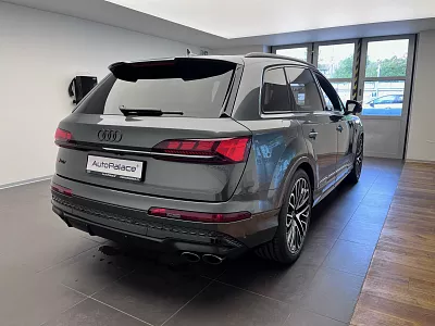 Audi SQ7 SUV TFSI 373 kW quattro 2024 4,0 TFSI 373 kW automat Šedá Daytona