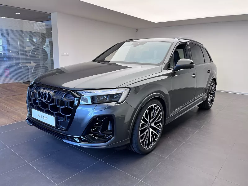 Audi SQ7 SUV TFSI 373 kW quattro 2024 4,0 TFSI 373 kW automat Šedá Daytona