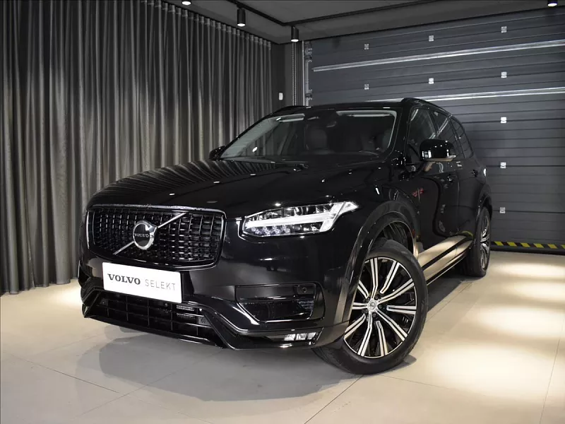 Volvo XC90 2,0 B5 AWD Plus Dark BLIS 173 kW automat černá