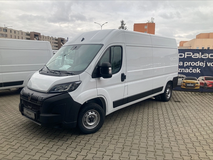 Peugeot Boxer Furgon 3300 L2H2 BlueHDi 140k S&S MAN6 2,2BLUEHDI 140K MAN 103 kW Nemetalický lak - Bílá ICY