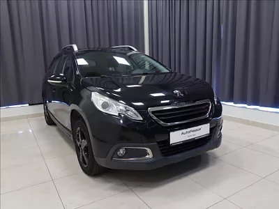 Peugeot 2008 1,2 ACTIVE  PureTech 82 60 kW černá