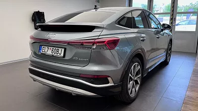 Audi Q4 40 e-tron Sportback 150 kW Elektro 150 kW automat Modrá Geysir