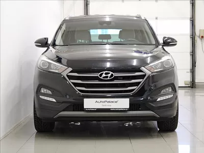 Hyundai Tucson 1,7 CRDi Trikolor AKČNÍ CENA! 85 kW černá