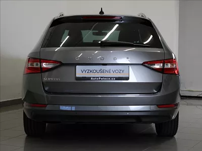 Škoda Superb 2,0 TDi DSG Style ACC Kam.NAVI 110 kW automat šedá