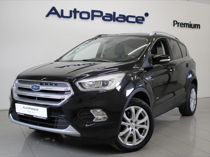 Ford Kuga 2,0 TDCi 4x4 AT Titan. TAŽNÉ 110 kW automat černá