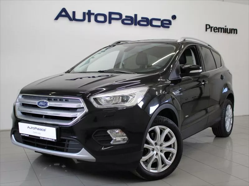 Ford Kuga 2,0 TDCi 4x4 AT Titan. TAŽNÉ 110 kW automat černá