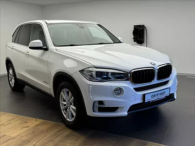 BMW X5 3,0 D xDrive 190kw 190 kW automat bílá