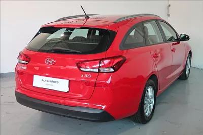 Hyundai i30 1,0 T-GDI TRIKOLOR COMFORT 88 kW červená