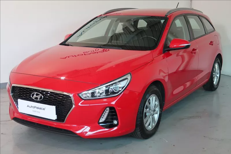 Hyundai i30 1,0 T-GDI TRIKOLOR COMFORT 88 kW červená