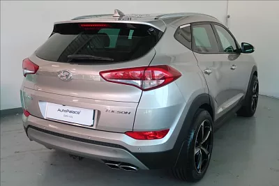 Hyundai Tucson 1,6 T-GDI 130kW TRIKOLOR 4x2 130 kW stříbrná metalíza