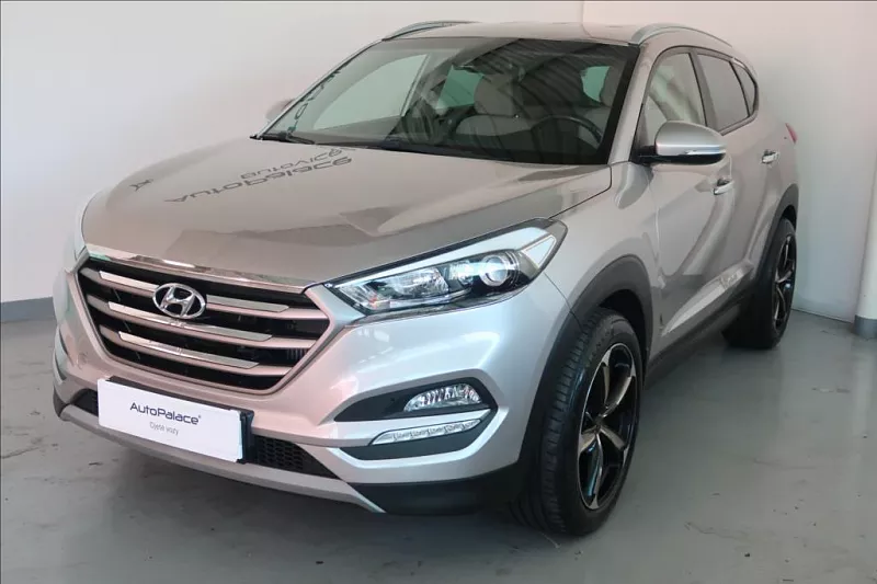 Hyundai Tucson 1,6 T-GDI 130kW TRIKOLOR 4x2 130 kW stříbrná metalíza