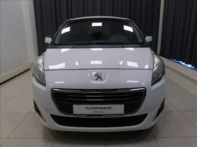 Peugeot 5008 1,6 BlueHDi 120k 88 kW bílá