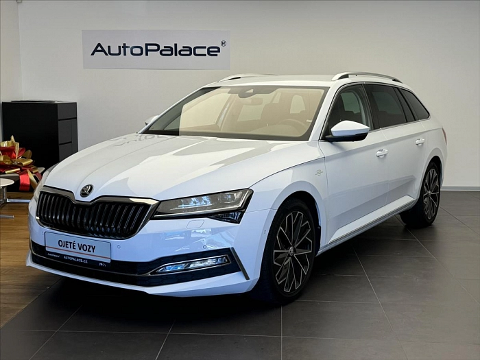 Škoda Superb 2,0 TDI 4x4 L&K Combi DSG 147 kW automat bílá