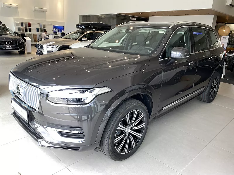 Volvo XC90 T8 AWD RECHARGE PLUS BRIGHT T8 AWD RECHARGE 335 kW automat Platinum Grey