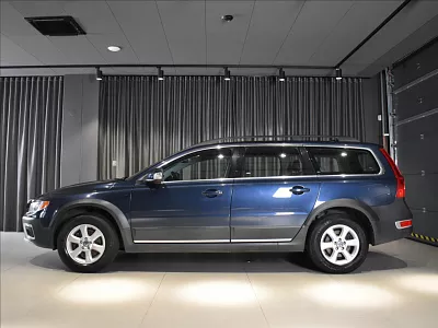 Volvo XC70 2,0 D4 FWD Kinetic Tažné 120 kW modrá