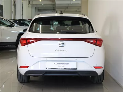 SEAT Leon 1,0 TSi 110k ST Style 5L.Zár. 81 kW bílá