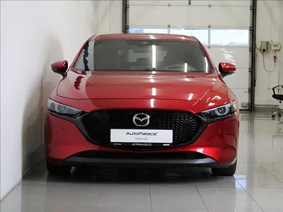 Mazda 3 2,0 G181 AWD GT ČERVENÁ KŮŽE 132 kW červená