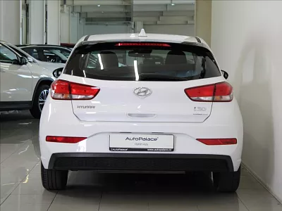 Hyundai i30 1,5 DPi 80kW Start+ 54tkm.ČR 80 kW bílá