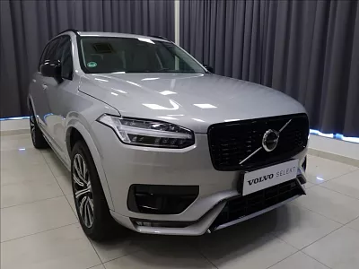 Volvo XC90 2,0 B5 AWD AUT Plus Dark 173 kW automat šedá