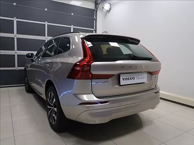 Volvo XC60 2,0 B4 Core AUT 145 kW automat šedá